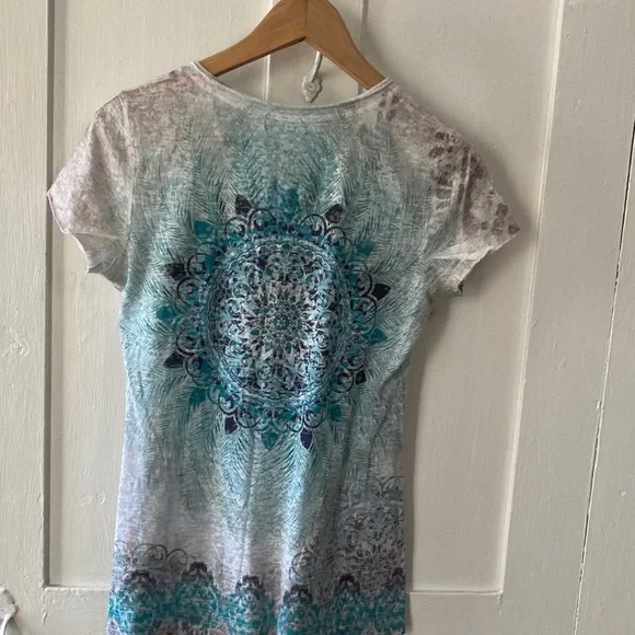 Maurices Teal and Purple Mandala V-Neck Tee - Picture 5 of 7